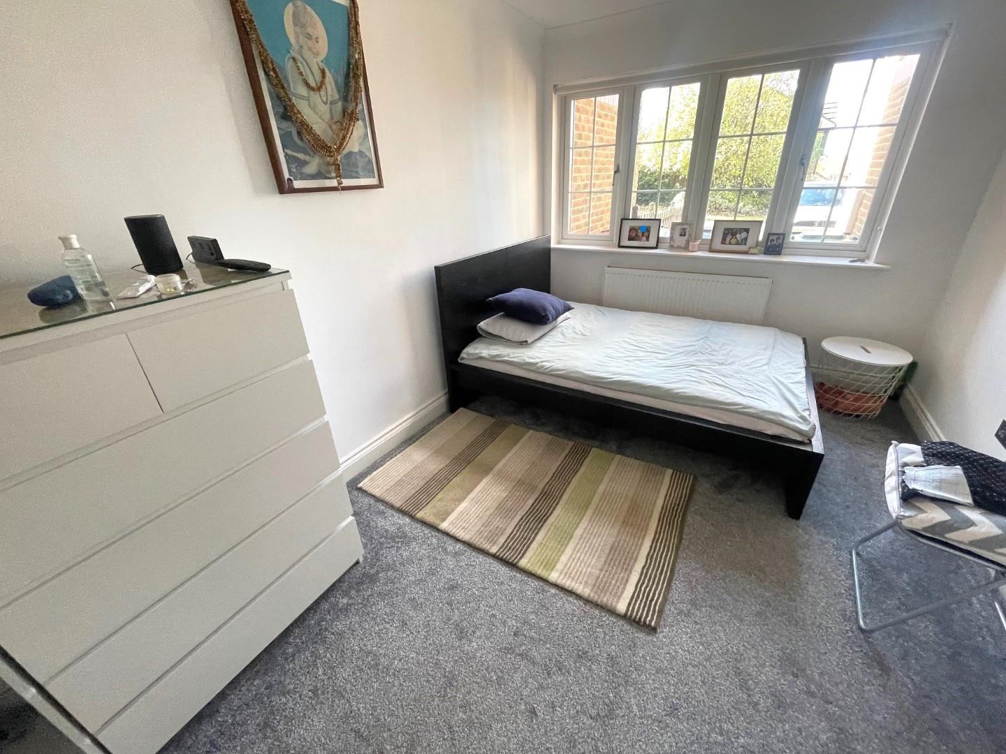 Robeson Way, Borehamwood